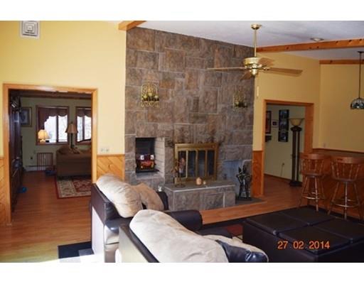 19 Lantern Ln, Worcester, MA 01609 photo 9