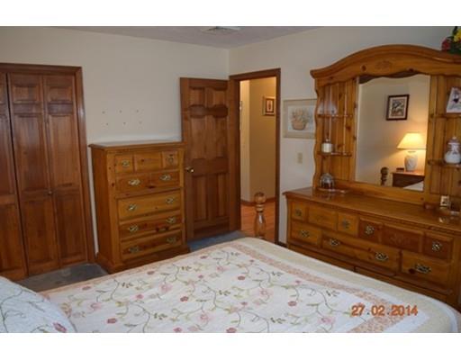 19 Lantern Ln, Worcester, MA 01609 photo 16