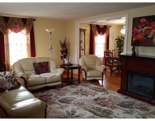 62 Corey Rd, Springfield, MA 01128 photo 3