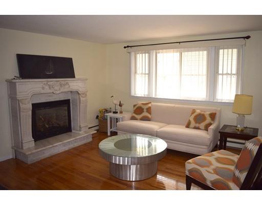 35 Wychunas Ave, Buzzards Bay, MA 02532 photo 3