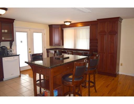 35 Wychunas Ave, Buzzards Bay, MA 02532 photo 4