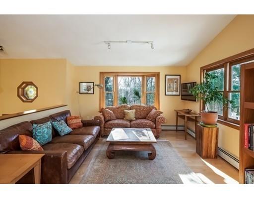 7 Chateau Hts, Gloucester, MA 01930 photo 3