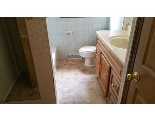 10 Labelle Dr, Springfield, MA 01129 photo 5