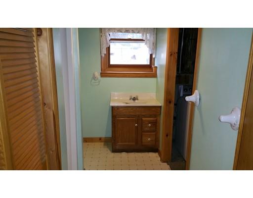 10 Labelle Dr, Springfield, MA 01129 photo 6