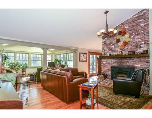 129 Howard St, Reading, MA 01867 photo 4
