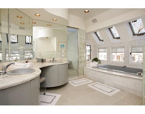 77 Evans Rd, Brookline, MA 02445 photo 10