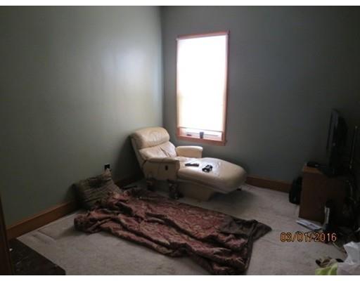 78 Bogle St, Fall River, MA 02723 photo 10