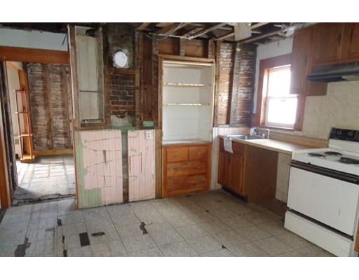 29 Barclay St, Worcester, MA 01604 photo 3
