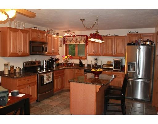 17 Corbin Rd, Dudley, MA 01571 photo 2