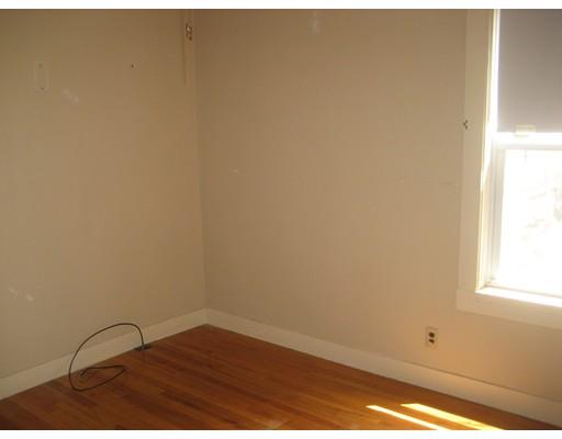 277 Linden St, Fall River, MA 02720 photo 6