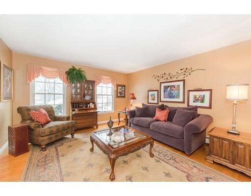6 Emerald Dr, Reading, MA 01867 photo 4