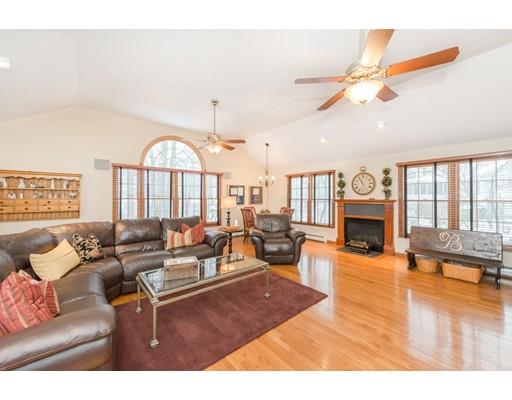 6 Emerald Dr, Reading, MA 01867 photo 6