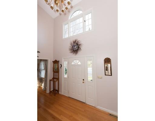 29 Paul St, Canton, MA 02021 photo 3
