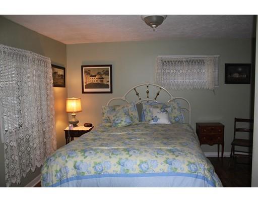 4 Stoddard Dr, Worcester, MA 01604 photo 17