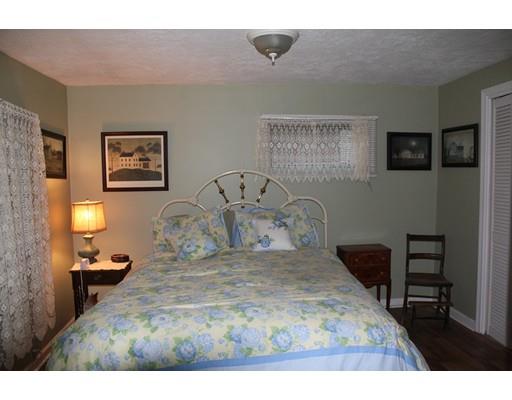 4 Stoddard Dr, Worcester, MA 01604 photo 18