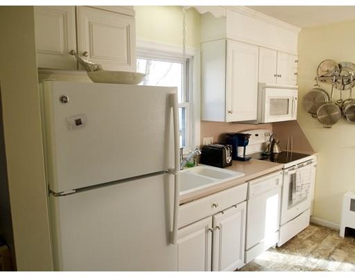 97 Melba St, Springfield, MA 01119 photo 3