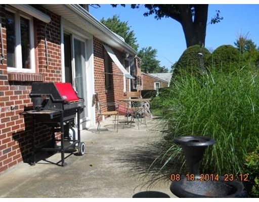 239 Bowles Park, Springfield, MA 01104 photo 4