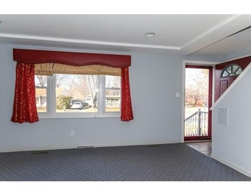 151 Vincent, Springfield, MA 01129 photo 10