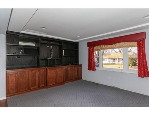 151 Vincent, Springfield, MA 01129 photo 9