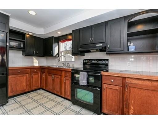 151 Vincent, Springfield, MA 01129 photo 5
