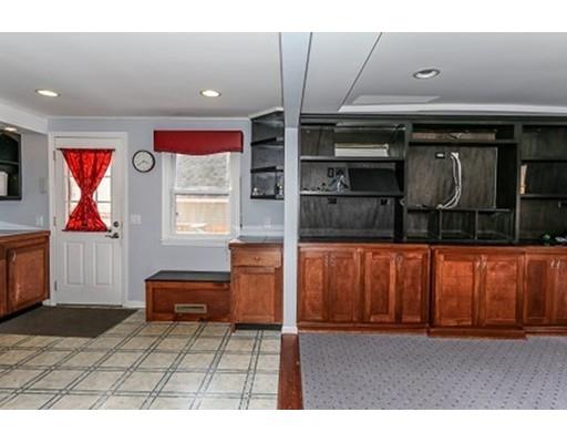 151 Vincent, Springfield, MA 01129 photo 8