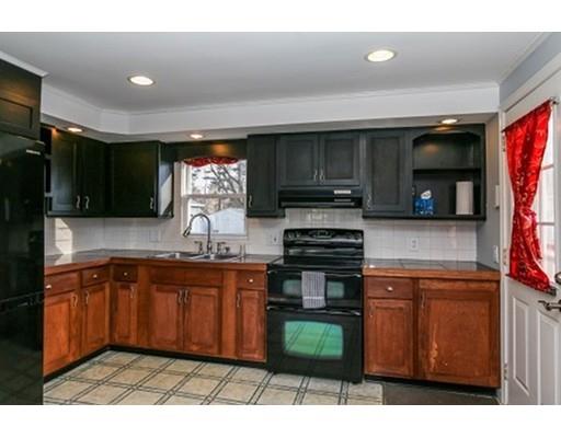 151 Vincent, Springfield, MA 01129 photo 6