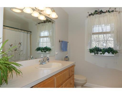 11 Mowry St, Mendon, MA 01756 photo 18