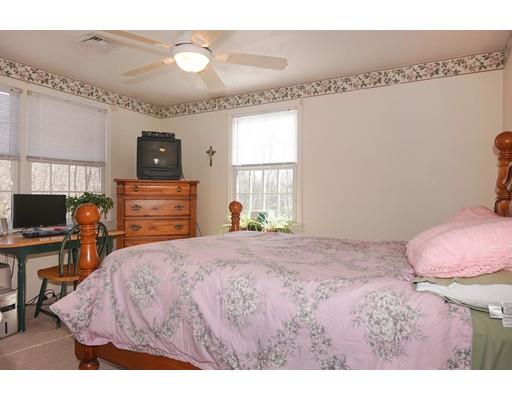 11 Mowry St, Mendon, MA 01756 photo 17