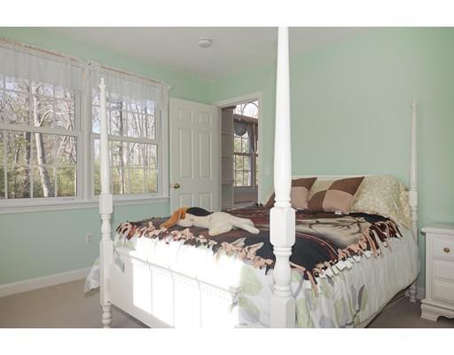 11 Mowry St, Mendon, MA 01756 photo 16
