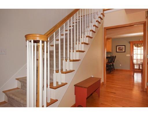 11 Mowry St, Mendon, MA 01756 photo 11