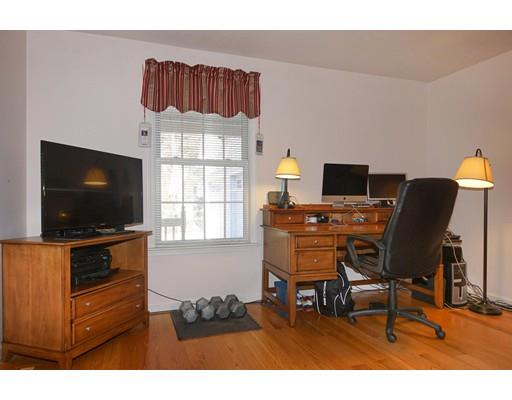 11 Mowry St, Mendon, MA 01756 photo 9