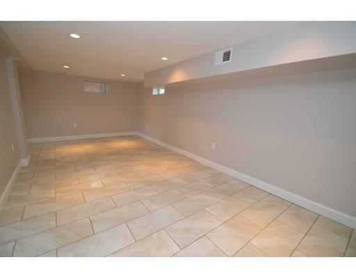 24 Daniel Rd, Wakefield, MA 01880 photo 16
