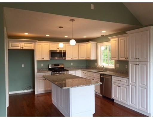 8 Settlers Way, Bourne, MA 02532 photo 2