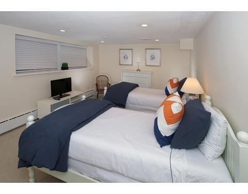 95 Robin Rd, Weston, MA 02493 photo 16