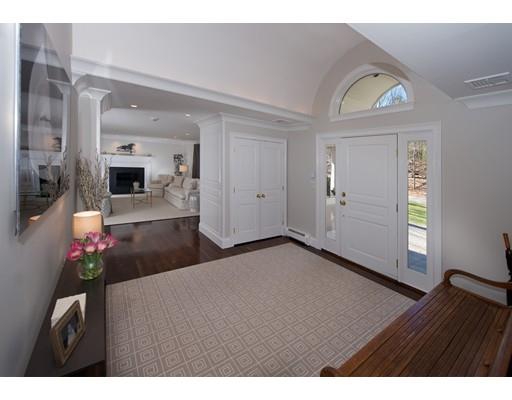 95 Robin Rd, Weston, MA 02493 photo 2