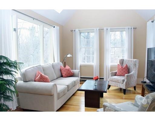 125 East St, Hingham, MA 02043 photo 5