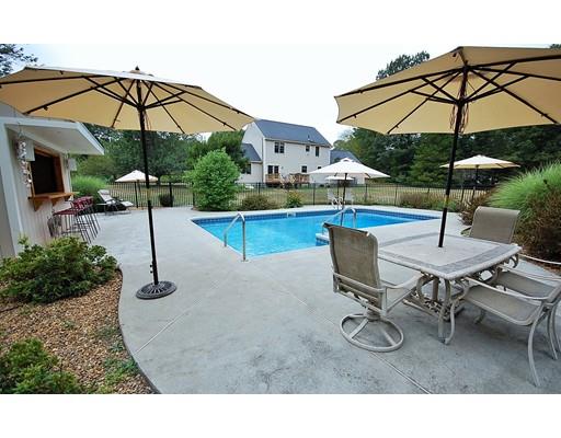 44 Crestview Dr, Mendon, MA 01756 photo 5