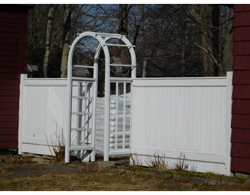 16 Singletary Ave, Sutton, MA 01590 photo 4