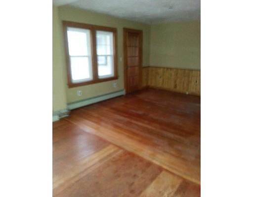 7 Burr Pkwy, Wareham, MA 02571 photo 4