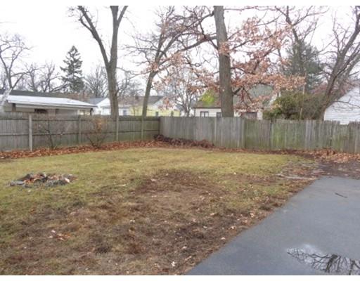 330 Commonwealth Ave, Springfield, MA 01108 photo 3