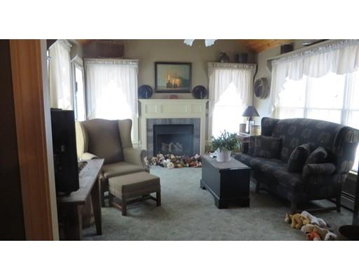 49 Cape Rd, Mendon, MA 01756 photo 4