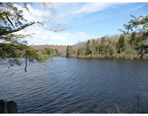 33 Stetson Ave, Plainfield, MA 01070 photo 2
