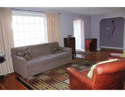 368 West St, Reading, MA 01867 photo 5