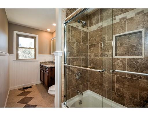 94 North Ave, Mendon, MA 01756 photo 17