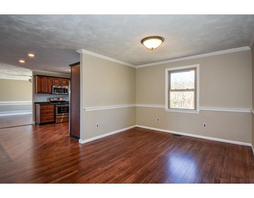 94 North Ave, Mendon, MA 01756 photo 13