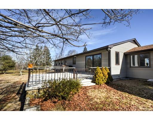 94 North Ave, Mendon, MA 01756 photo 2