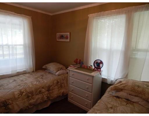 6 Nanumett St, Buzzards Bay, MA 02532 photo 9