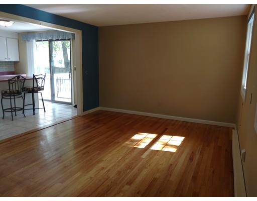 121 Jeffrey Rd, Springfield, MA 01119 photo 9