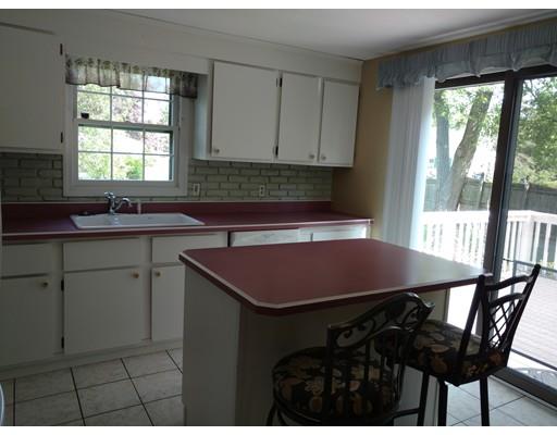 121 Jeffrey Rd, Springfield, MA 01119 photo 6