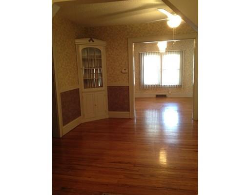 64 Roy St, Springfield, MA 01104 photo 8